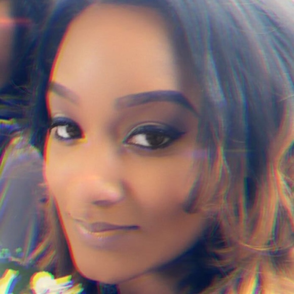 Meet your Posher, Kelsi - Picture 2 of 2